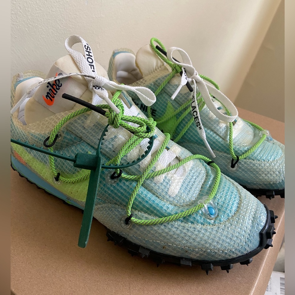 Off-White Womens Waffle Racer ‘vivid sky’